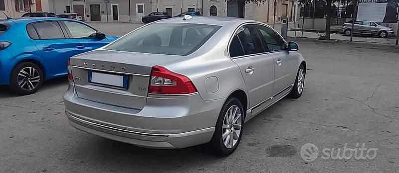 Usata Volvo S80 136 CV (100 kW) 2013 Grigio Berlina