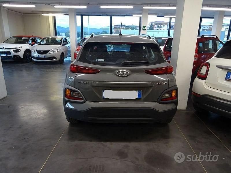 Usata Hyundai Kona 120 CV (88 kW) 2020 Grigio SUV