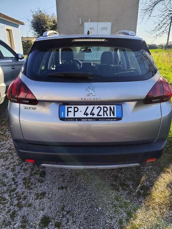 Usata Peugeot 2008 Allure 102 CV (75 kW) 2018 Grigio SUV