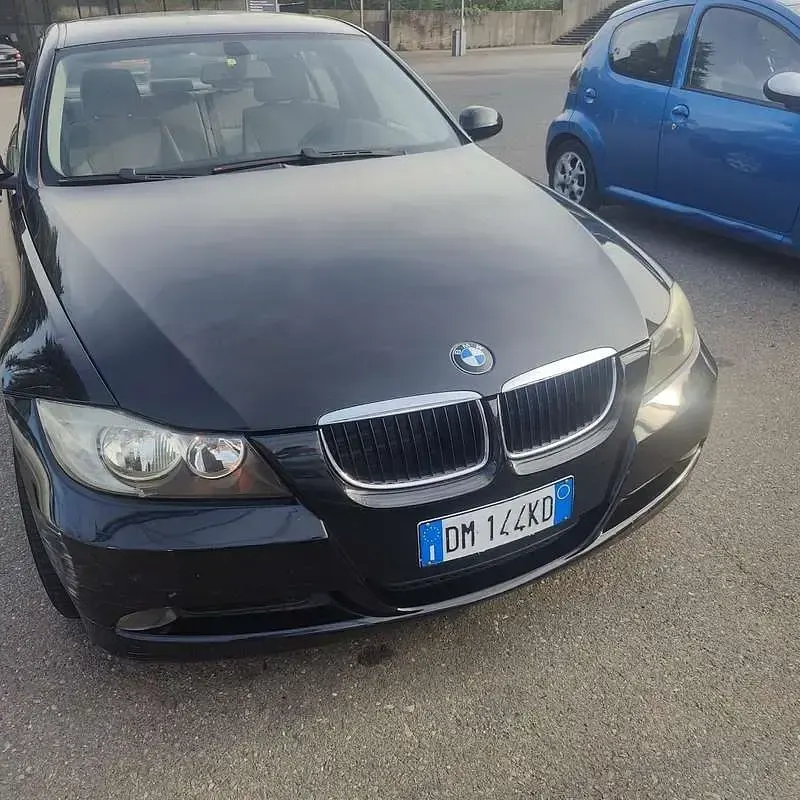 Usata BMW 320 177 CV (130 kW) 2008 Berlina