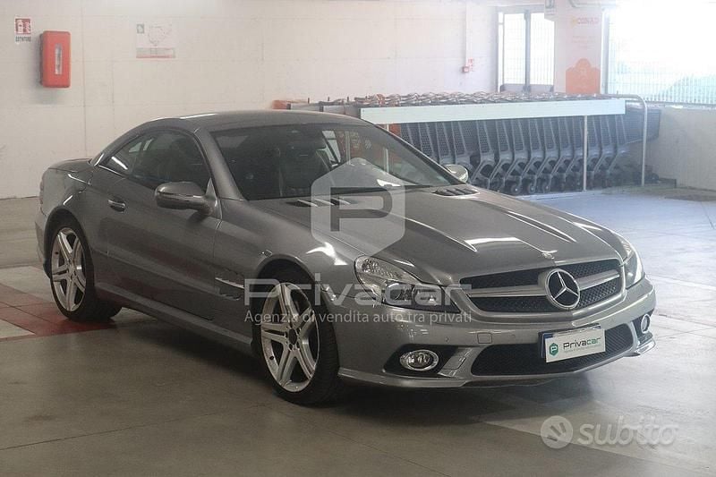 Usata Mercedes SL350 Chrome 316 CV (232 kW) 2009 Grigio Cabrio