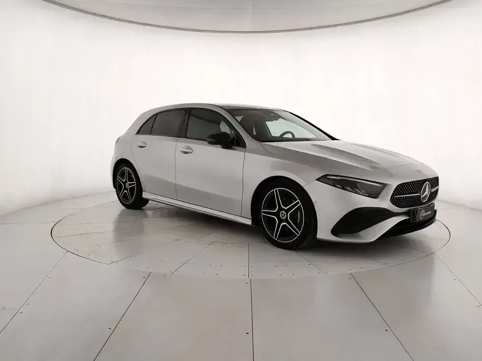 Usata Mercedes A200 AMG Line Premium 150 CV (110 kW) 2023 Berlina
