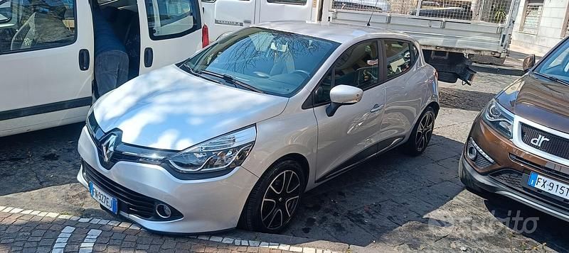 Usata Renault Clio IV 90 CV (66 kW) 2014 Grigio Berlina