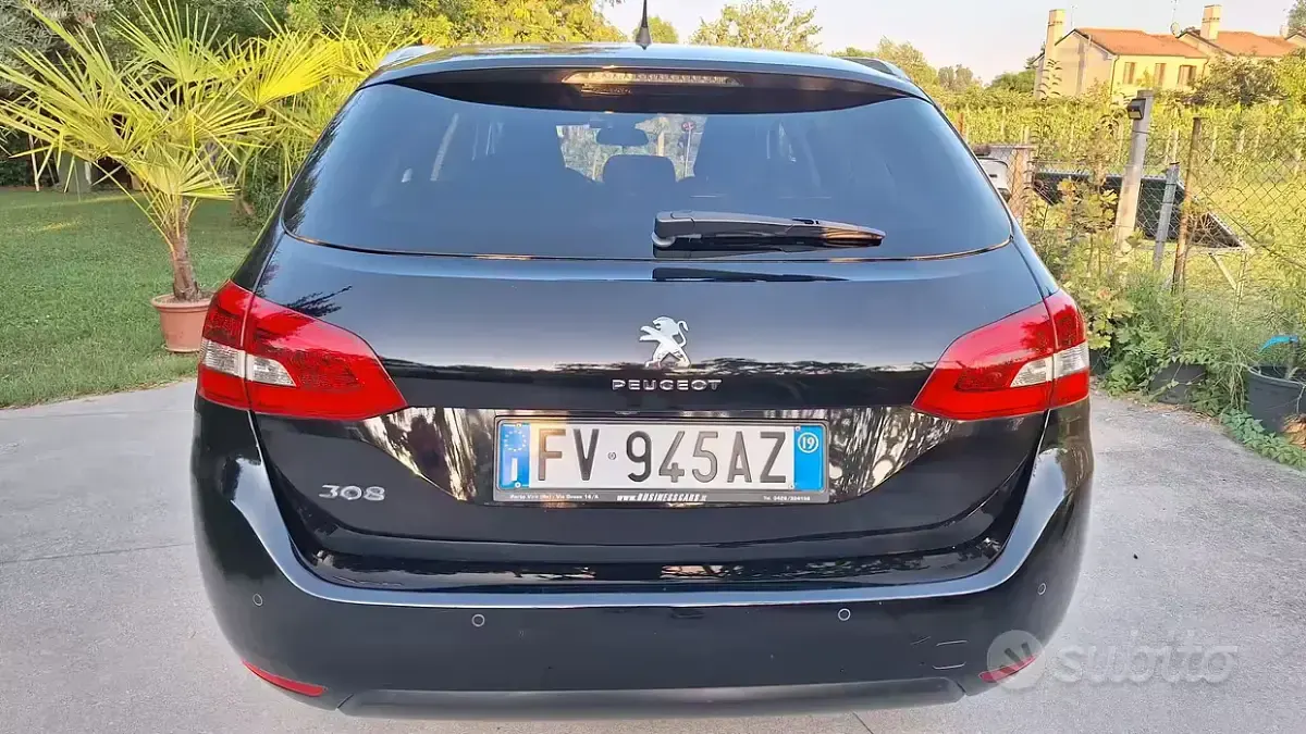 Usata Peugeot 308 SW Allure 131 CV (96 kW) 2019 Nero Station wagon