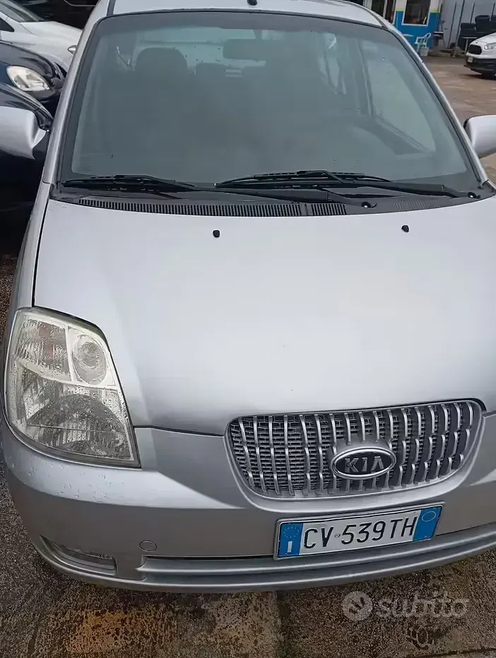Usata Kia Picanto 75 CV (55 kW) 2006 Grigio Utilitaria