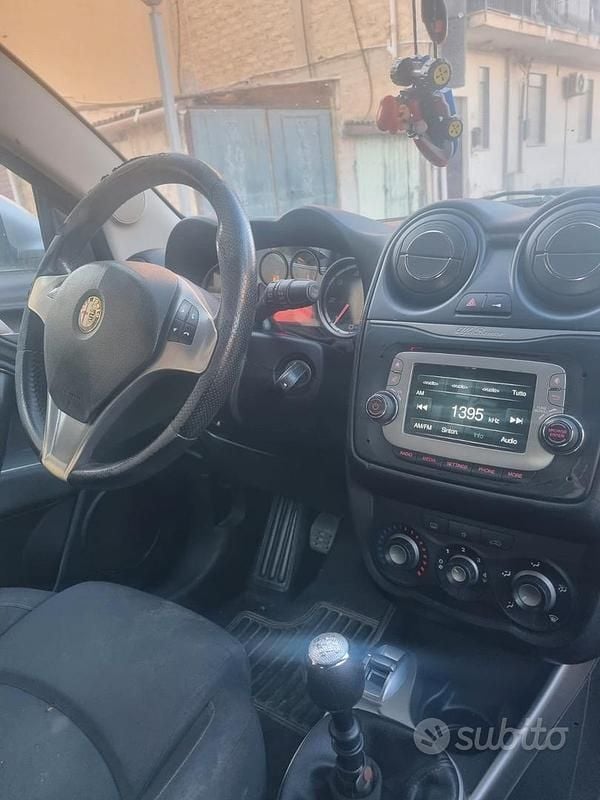 Usata Alfa Romeo MiTo Distinctive 85 CV (62 kW) 2013 Nero Utilitaria
