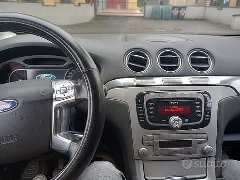 Usata 2009 Ford S-MAX S Monovolume | 3500 € - Immagine 1/4