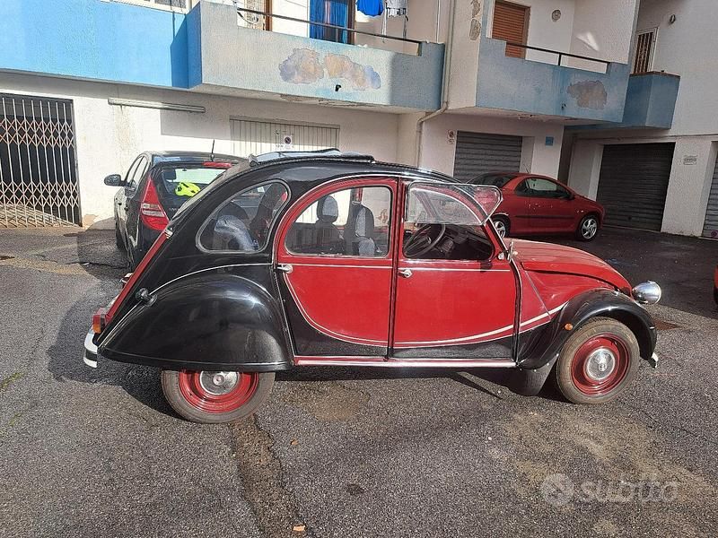 Usata Citroën 2CV Charleston 29 CV (21 kW) 1981 Rosso Berlina