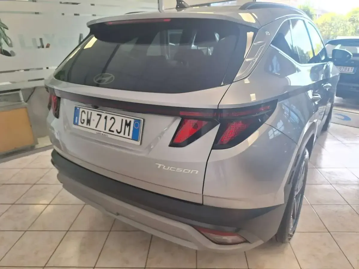 Usata Hyundai Tucson 136 CV (100 kW) 2024 Grigio SUV