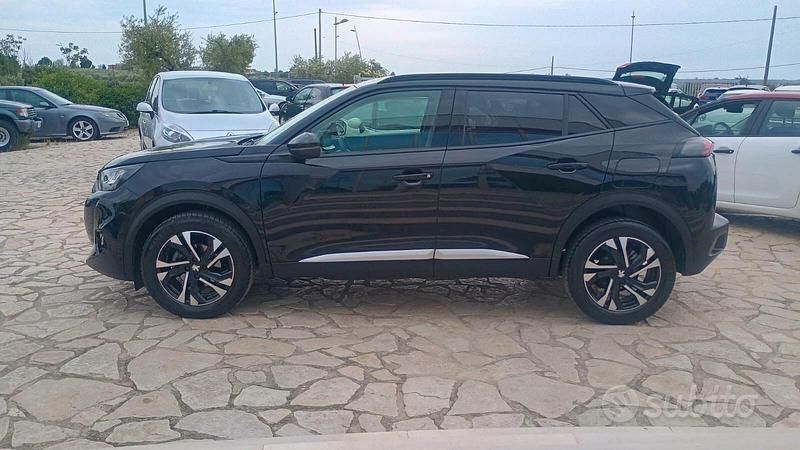 Usata Peugeot 2008 Allure 110 CV (80 kW) 2022 Nero SUV