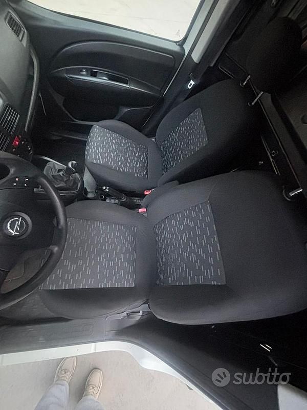 Usata Opel Combo 2016 Bianco Monovolume