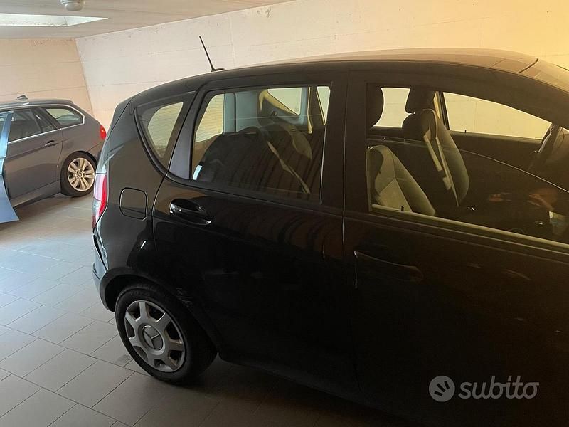 Usata Mercedes A160 95 CV (69 kW) 2011 Berlina