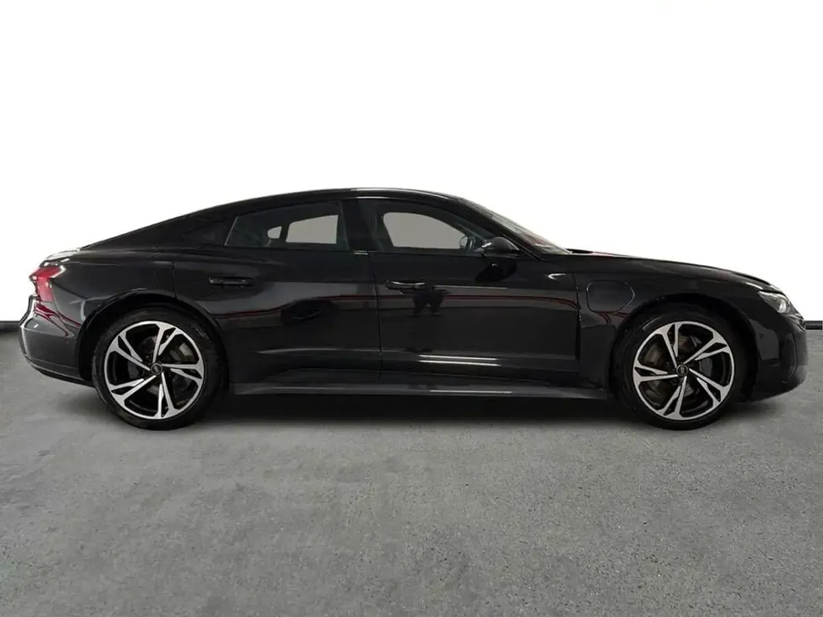 Usata Audi e-tron 389 kW (530 CV) 2022 Nero SUV