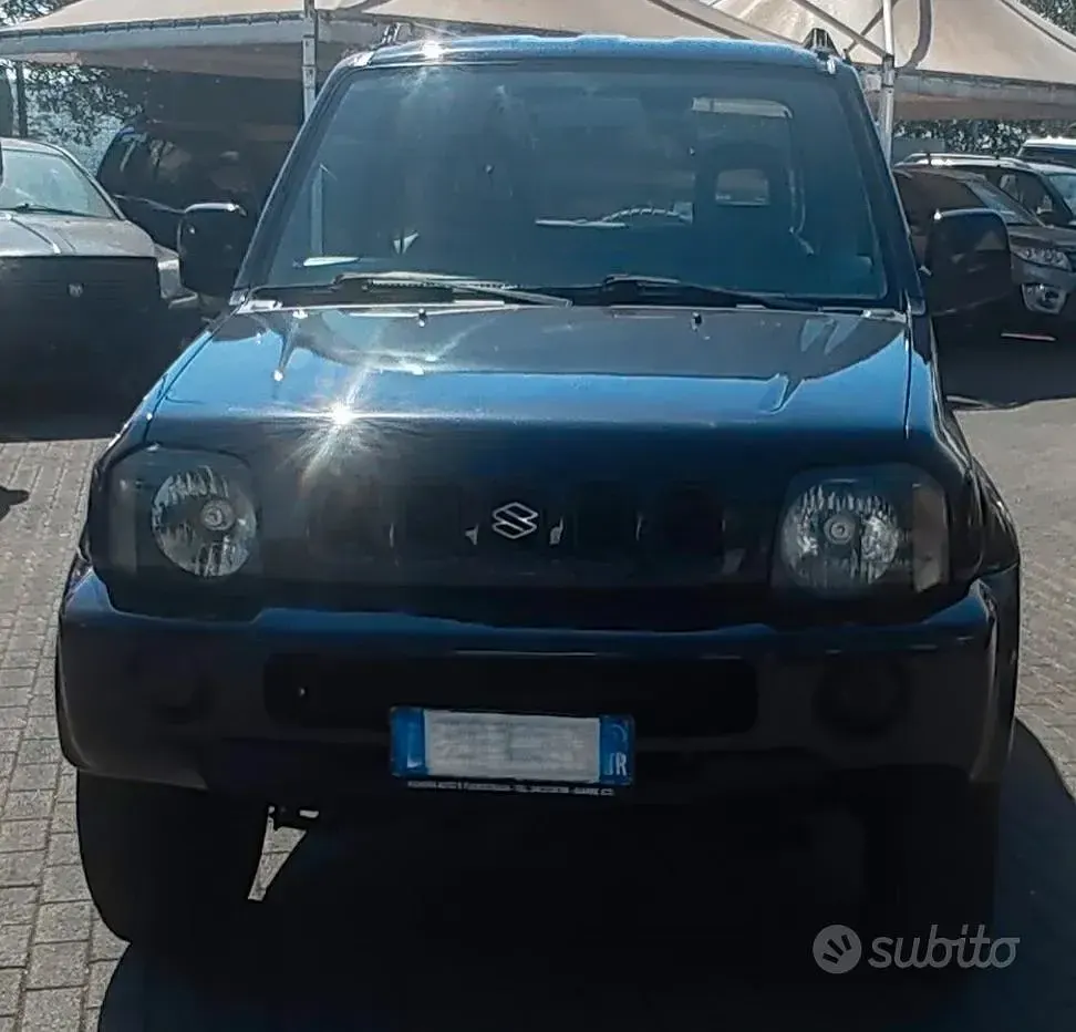 Usata Suzuki Jimny 82 CV (60 kW) 2003 Nero SUV