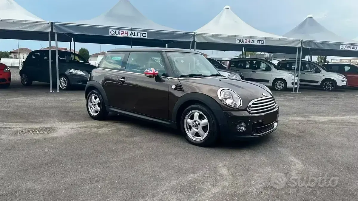 Usata Mini One D 90 CV (66 kW) 2012 Marrone Utilitaria