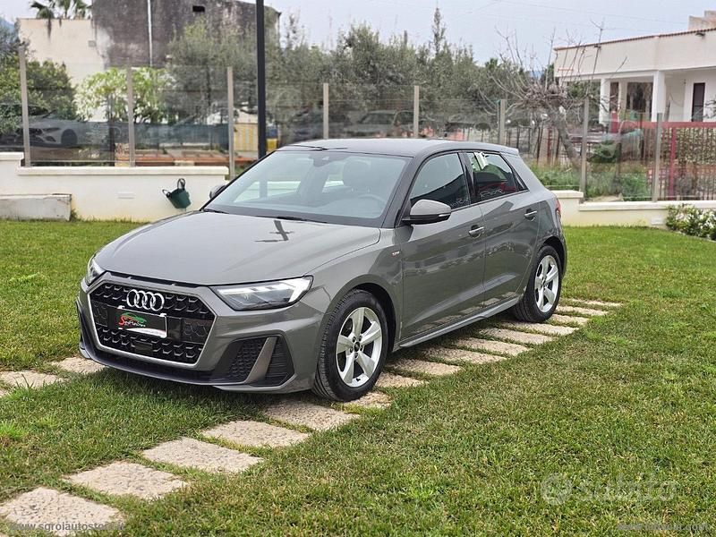Usata Audi A1 S-Line 110 CV (80 kW) 2022 Grigio SUV