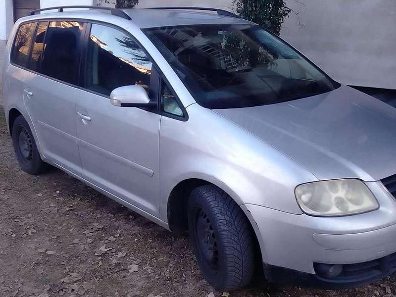 Usata VW Touran 105 CV (77 kW) 2003 Argento Monovolume