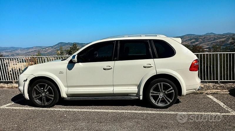 Usata Porsche Cayenne 2009 Bianco SUV