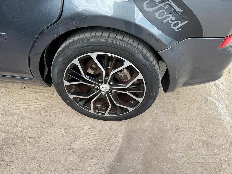 Usata Ford C-MAX 105 CV (77 kW) 2008 Grigio Monovolume