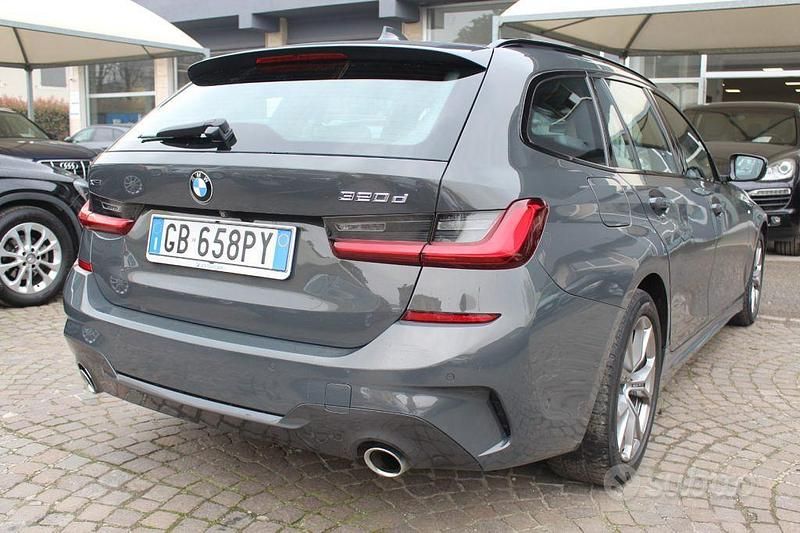 Usata BMW 320e M Sport 190 CV (139 kW) 2020 Grigio Station wagon