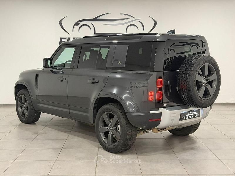 Usata Land Rover Defender SE Dynamic 200 CV (147 kW) 2023 Grigio SUV