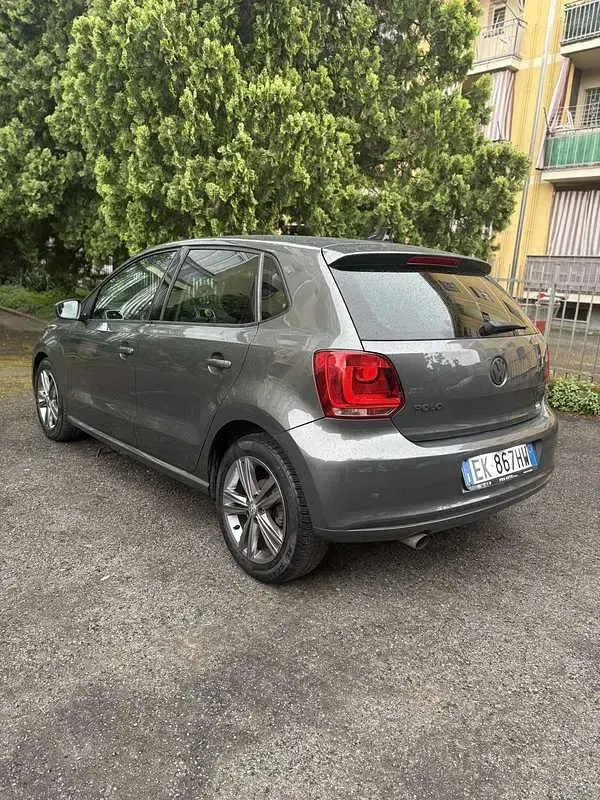 Usata VW Polo Highline 90 CV (66 kW) 2011 Utilitaria