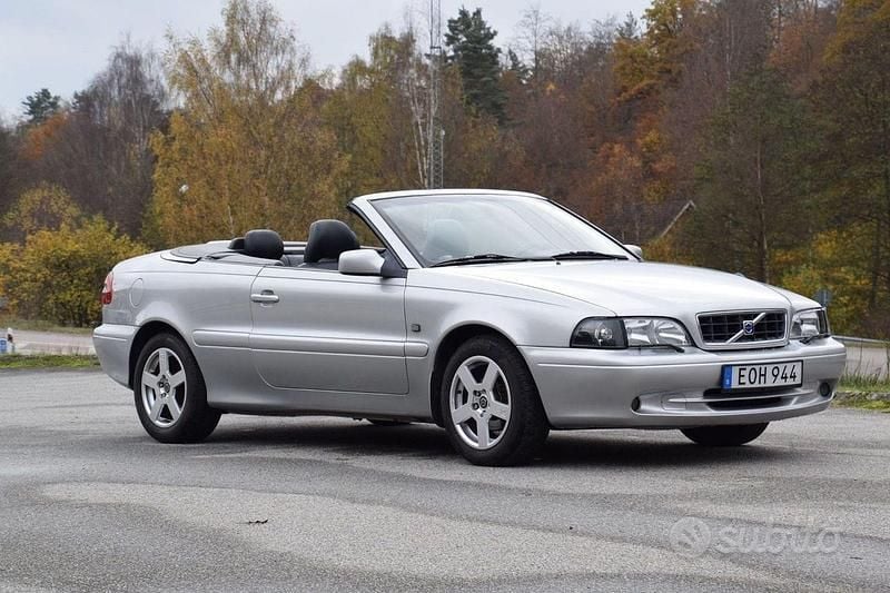 Usata Volvo C70 250 CV (183 kW) 2000 Grigio Cabrio