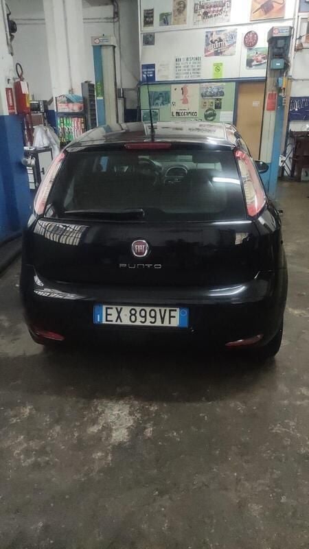 Usata Fiat Punto Street 77 CV (56 kW) 2014 Nero Utilitaria
