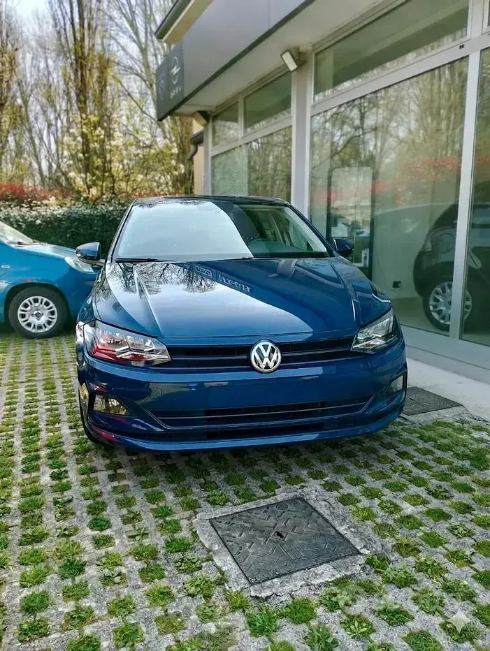 Usata VW Polo Trendline 65 CV (47 kW) 2019 Nero Utilitaria
