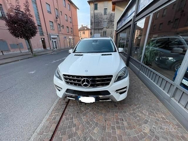 Käytetty Mercedes ML250 Premium 204 HP (150 kW) 2015 Valkoinen Katumaasturi