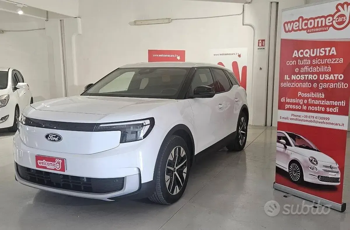 Usata Ford Explorer Extended Range 88 kW (121 CV) 2025 Bianco SUV