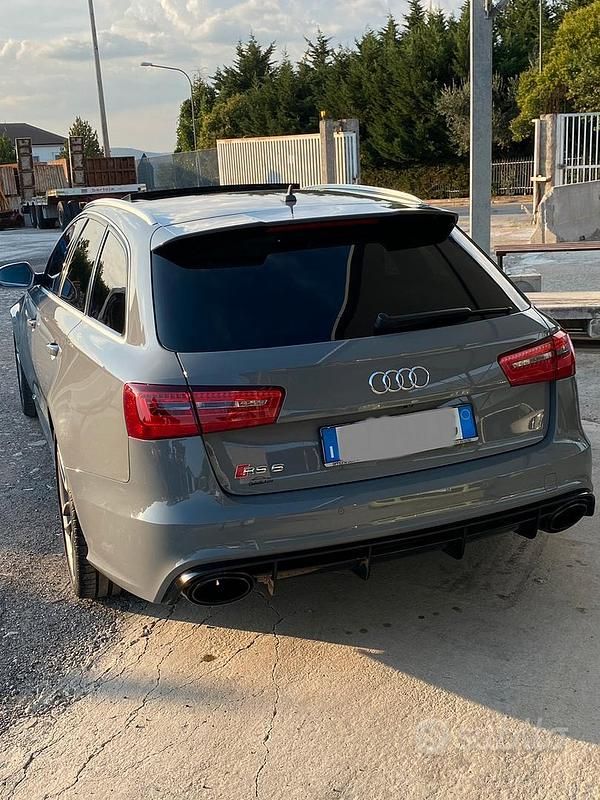 Usata Audi RS6 560 CV (411 kW) 2015 Grigio Station wagon