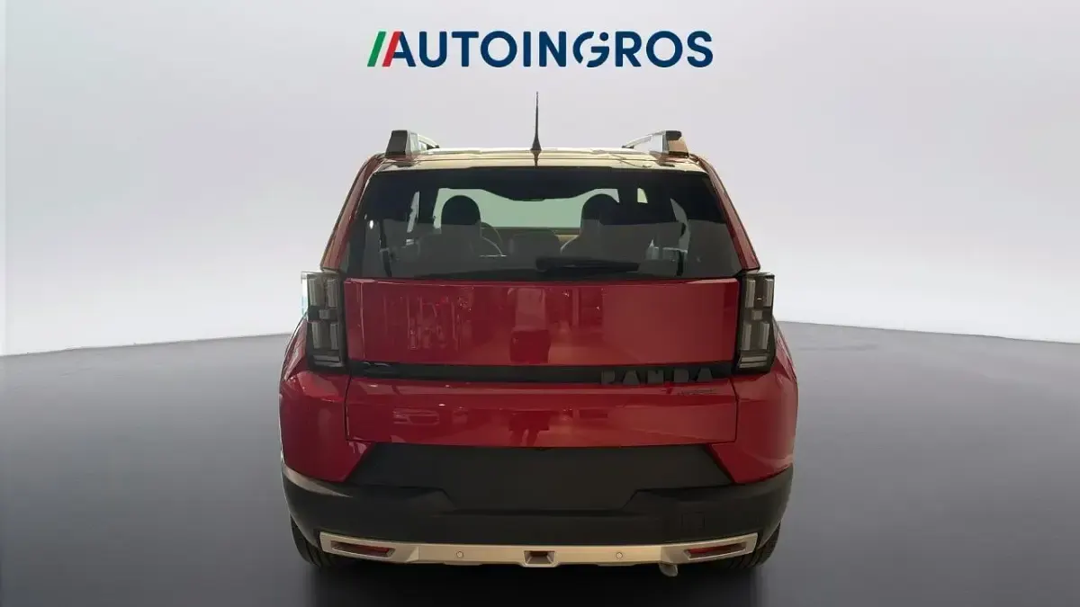Nuova Fiat Grande Panda La Prima 101 CV (74 kW) 2025 Rosso Utilitaria