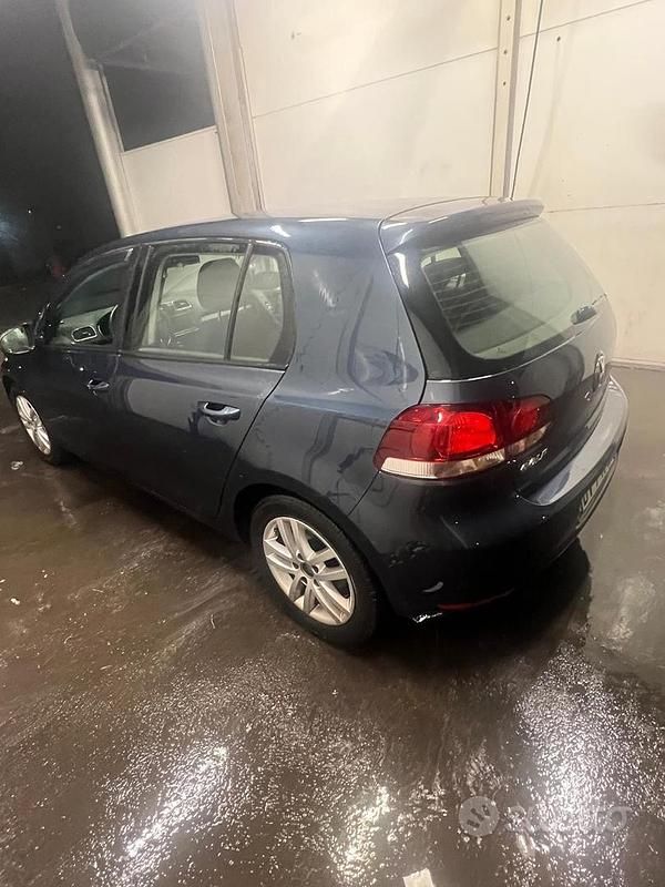 Usata VW Golf VI 110 CV (80 kW) 2009 Utilitaria