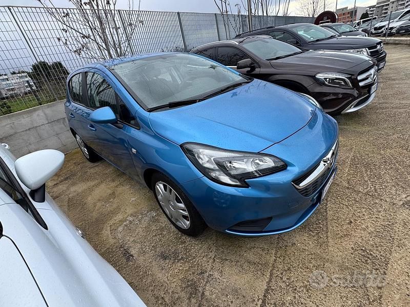 Usata Opel Corsa 90 CV (66 kW) 2019 Blu Berlina