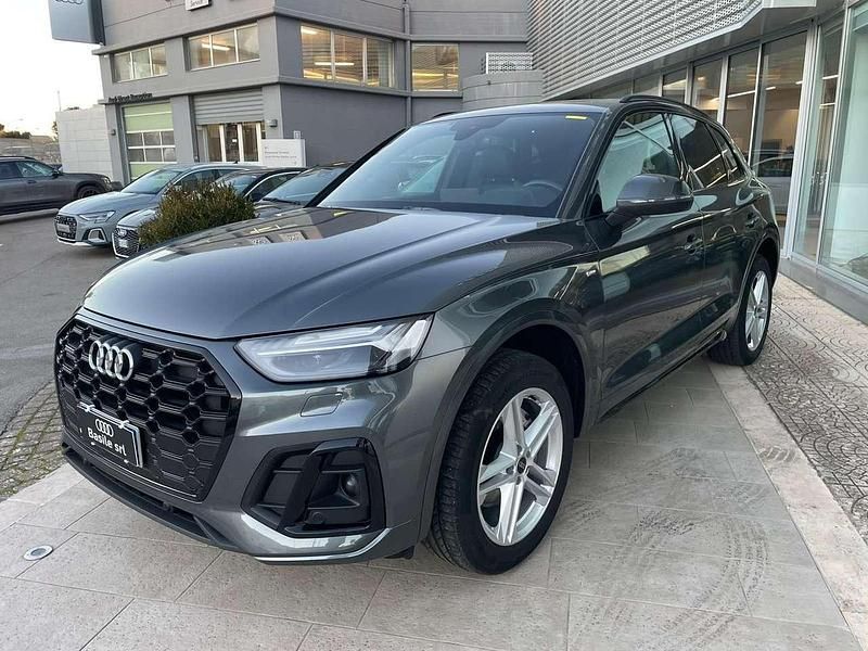 Usata Audi Q5 S-line plus 204 CV (150 kW) 2023 Grigio SUV