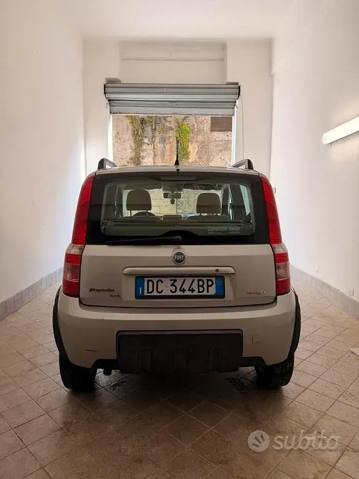 Usata Fiat Panda 4x4 69 CV (50 kW) 2006 Utilitaria