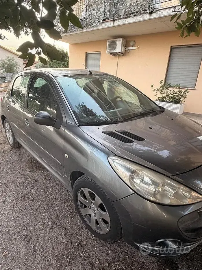 Usata Peugeot 206+ 60 CV (44 kW) 2010 Grigio Utilitaria