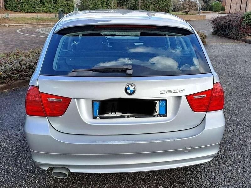 Usata BMW 320 Efficient Dynamics 177 CV (130 kW) 2009 Argento Station wagon