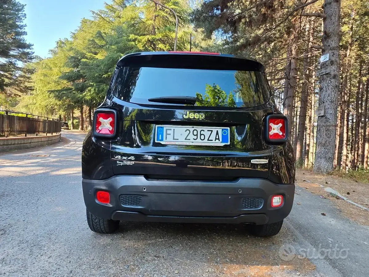 Usata Jeep Renegade 140 CV (102 kW) 2017 Nero SUV
