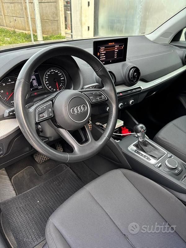 Usata Audi Q2 Business 116 CV (85 kW) 2018 Grigio SUV