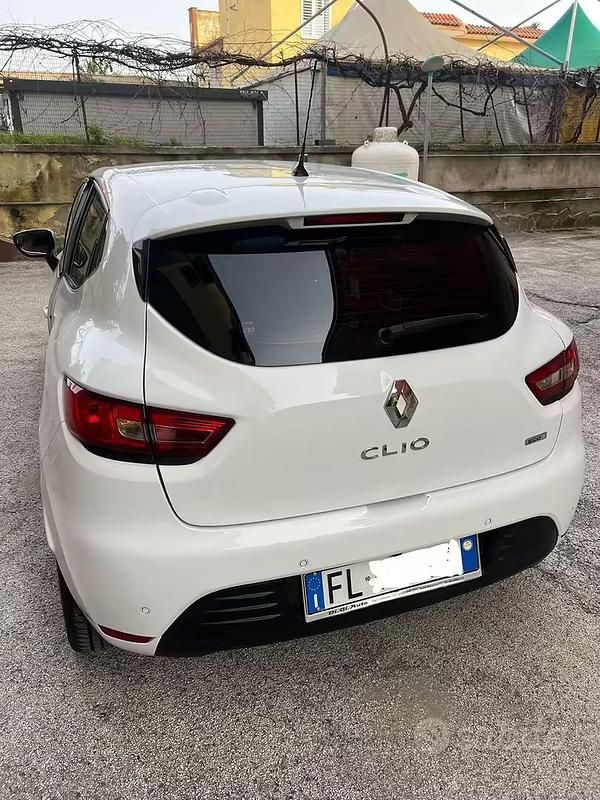 Usata Renault Clio IV Intens 90 CV (66 kW) 2017 Bianco Berlina