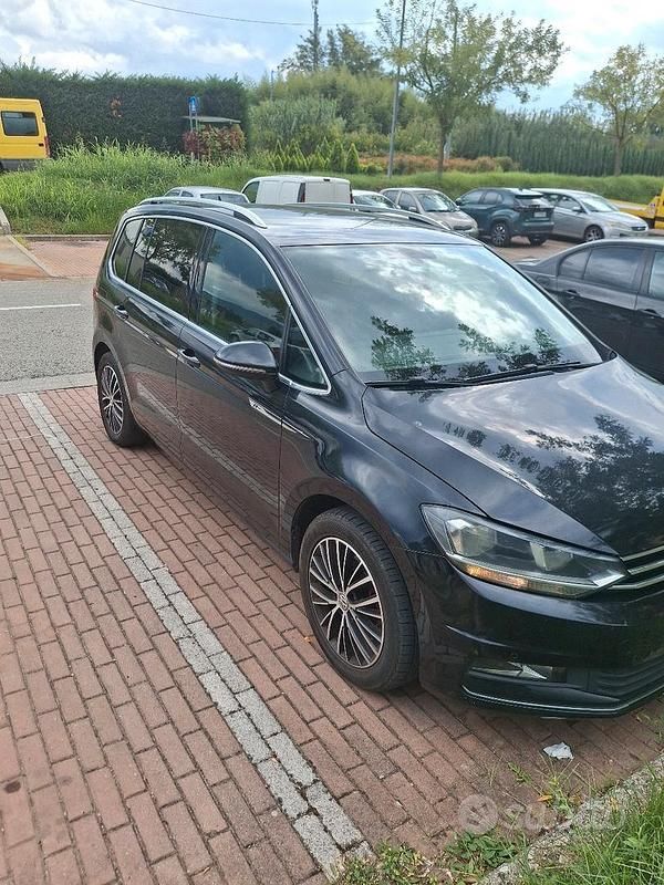 Usata VW Touran 190 CV (139 kW) 2016 Nero Monovolume