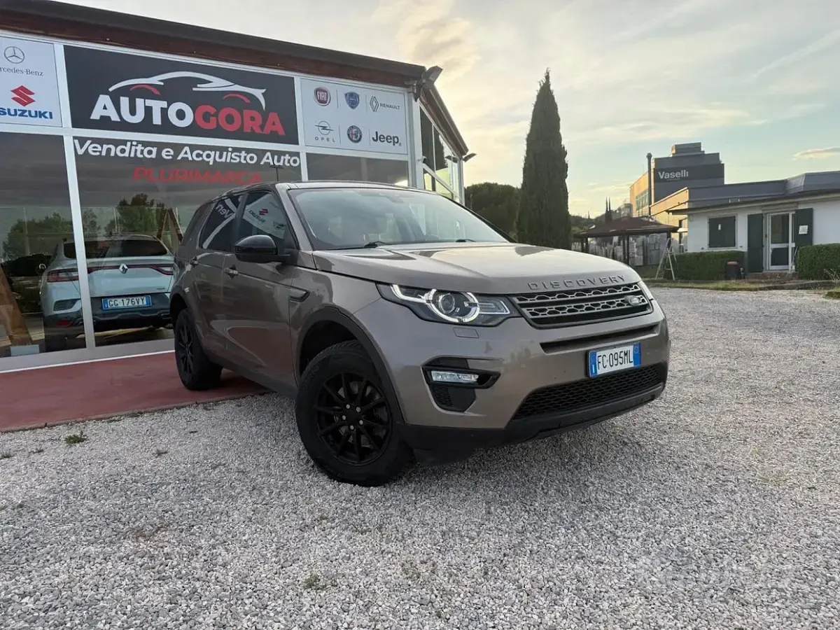 Usata Land Rover Discovery Sport HSE Luxury 150 CV (110 kW) 2016 Beige SUV