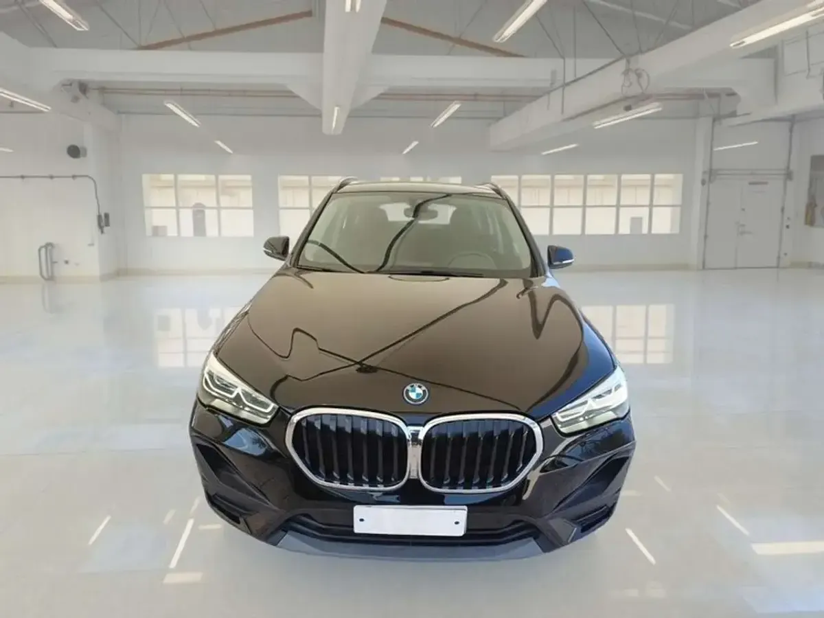 Usata BMW X1 Advantage 125 CV (91 kW) 2022 Nero SUV