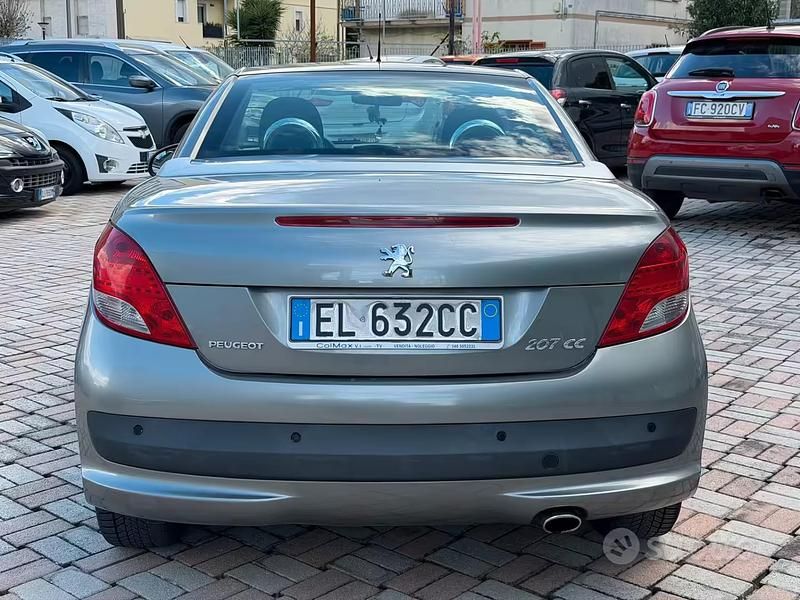 Usata Peugeot 207 CC Allure 112 CV (82 kW) 2011 Grigio Cabrio