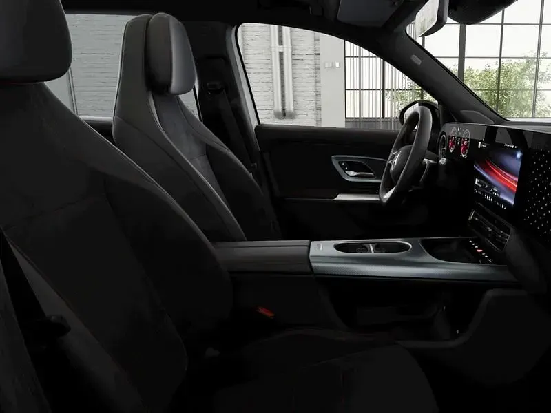 Nuova Mercedes 350 AMG line 260 kW (354 CV) 2026 Bianco polare Berlina