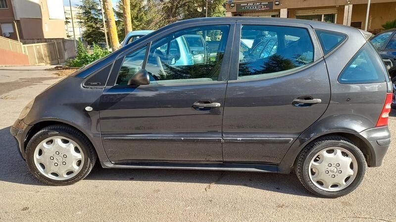 Usata Mercedes A170 82 CV (60 kW) 2004 Grigio Berlina