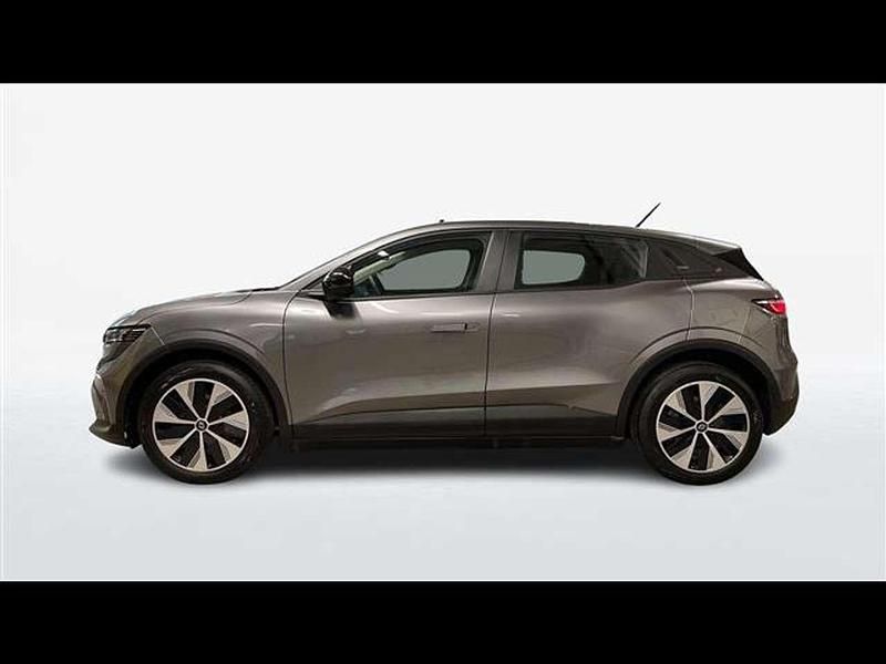 Usata Renault Megane E-Tech Evolution 55 kW (75 CV) 2022 Grigio scuro Berlina