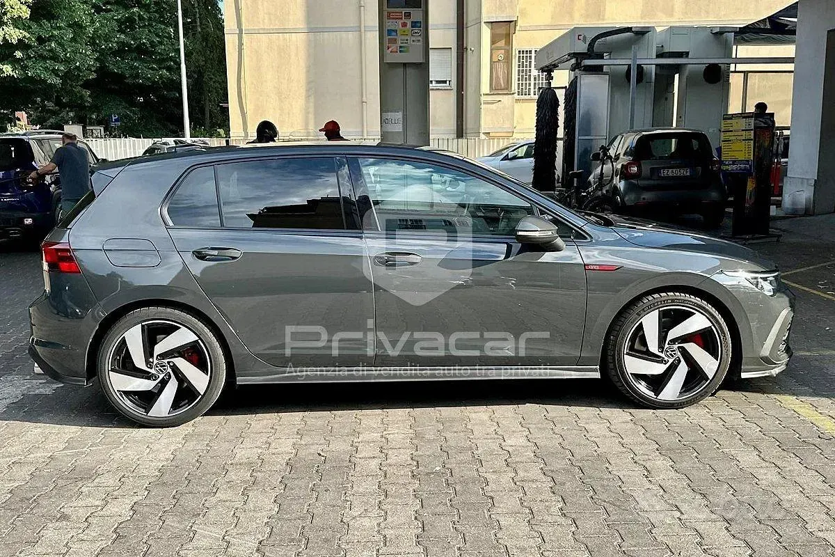 Usata VW Golf VIII GTI 245 CV (180 kW) 2022 Grigio Utilitaria